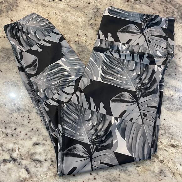 Nike Palm Print Leggings Large - Picture 1 of 5